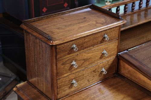 OUTSTANDING ANTIQUE VICTORIAN SOLID WALNUT MAPLE CO DICKENS 15 DRAWER WRITING DESK WITH KEYS RESTORED C1890 - ADDITIONAL PHOTO 6