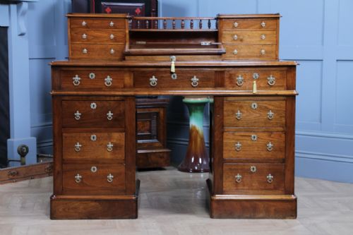 OUTSTANDING ANTIQUE VICTORIAN SOLID WALNUT MAPLE CO DICKENS 15 DRAWER WRITING DESK WITH KEYS RESTORED C1890 - ADDITIONAL PHOTO 7