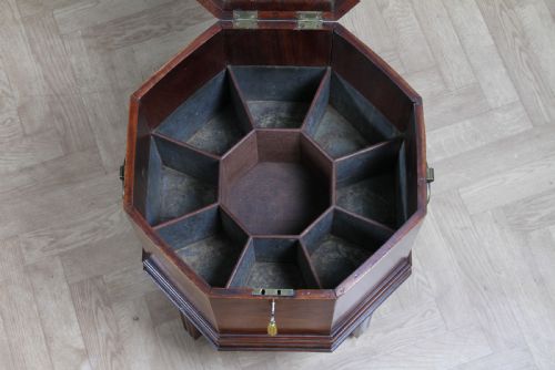 fig 3. Antique Georgian George III Mahogany Cellarette Wine Cooler Side Table C1790