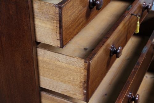 ORIGINAL ANTIQUE GEORGIAN MAHOGANY CHEST BANK OF 5 DRAWERS RESTORED WITH KEY C1820 - ADDITIONAL PHOTO 13
