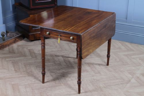 ANTIQUE GEORGIAN MAHOGANY PEMBROKE DROP LEAF TABLE FITTED SILVER DRAWER WITH KEY - ADDITIONAL PHOTO 3