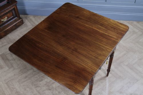 ANTIQUE GEORGIAN MAHOGANY PEMBROKE DROP LEAF TABLE FITTED SILVER DRAWER WITH KEY - ADDITIONAL PHOTO 10
