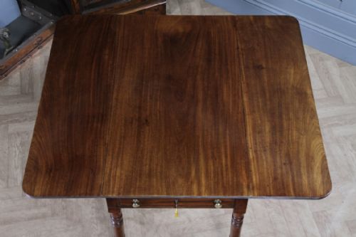 ANTIQUE GEORGIAN MAHOGANY PEMBROKE DROP LEAF TABLE FITTED SILVER DRAWER WITH KEY - ADDITIONAL PHOTO 12