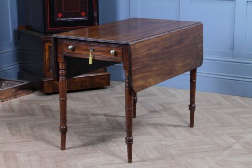 ANTIQUE GEORGIAN MAHOGANY PEMBROKE DROP LEAF TABLE FITTED SILVER DRAWER WITH KEY - ADDITIONAL PHOTO 15