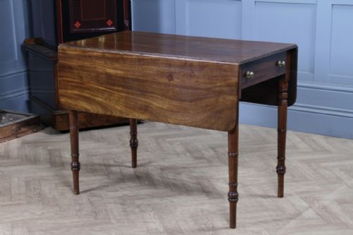 ANTIQUE GEORGIAN MAHOGANY PEMBROKE DROP LEAF TABLE FITTED SILVER DRAWER WITH KEY - ADDITIONAL PHOTO 18