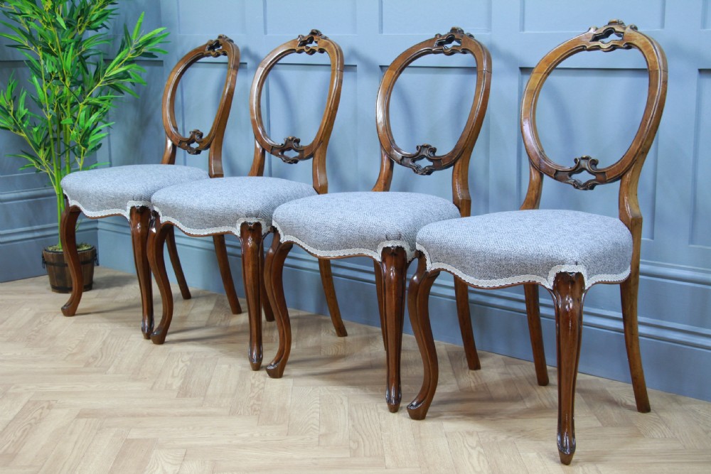 Set of 4 Antique Victorian Walnut Balloon Back Dining Chairs Cabriole Legs Original
