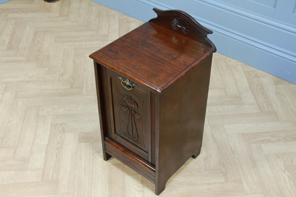 Antique Edwardian Art Nouveau Walnut Fireside Coal Purdonium Cabinet Scuttle View V