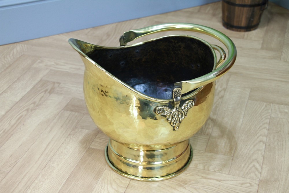 Antique Edwardian Solid Brass Helmet Coal Bucket Fireside Scuttle Kindling Log View VII