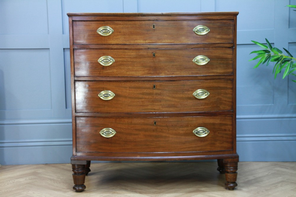 Antique Original Georgian Small Bow Front Mahogany Chest of 4 Drawers C1820 View III