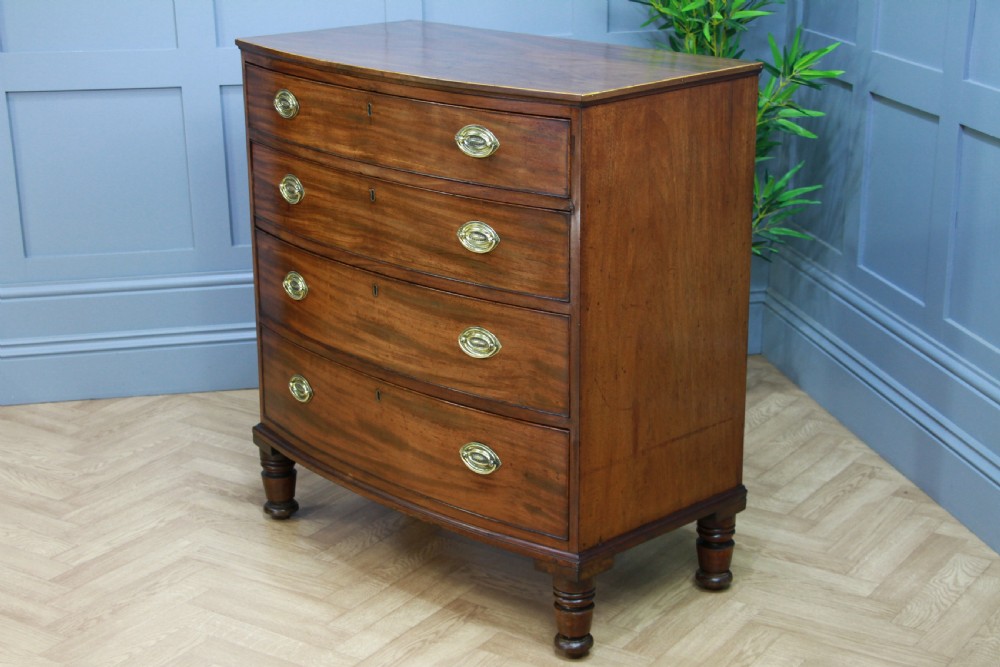 Antique Original Georgian Small Bow Front Mahogany Chest of 4 Drawers C1820 View XII