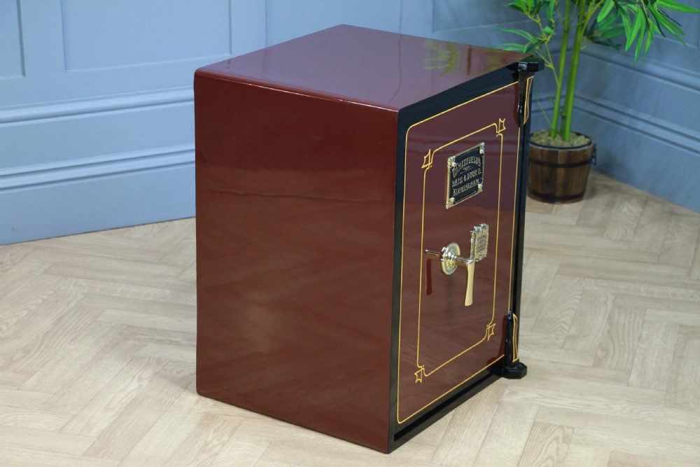 Antique 'WHITFIELD'S' Luxury Fireproof Safe Fully Restored With Keys Vintage View IX