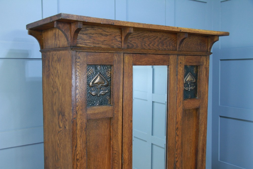 Original Antique Edwardian Art Nouveau Solid Meduim Oak Small Single Wardrobe View III