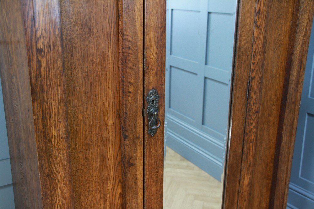 Original Antique Edwardian Art Nouveau Solid Meduim Oak Small Single Wardrobe View VI