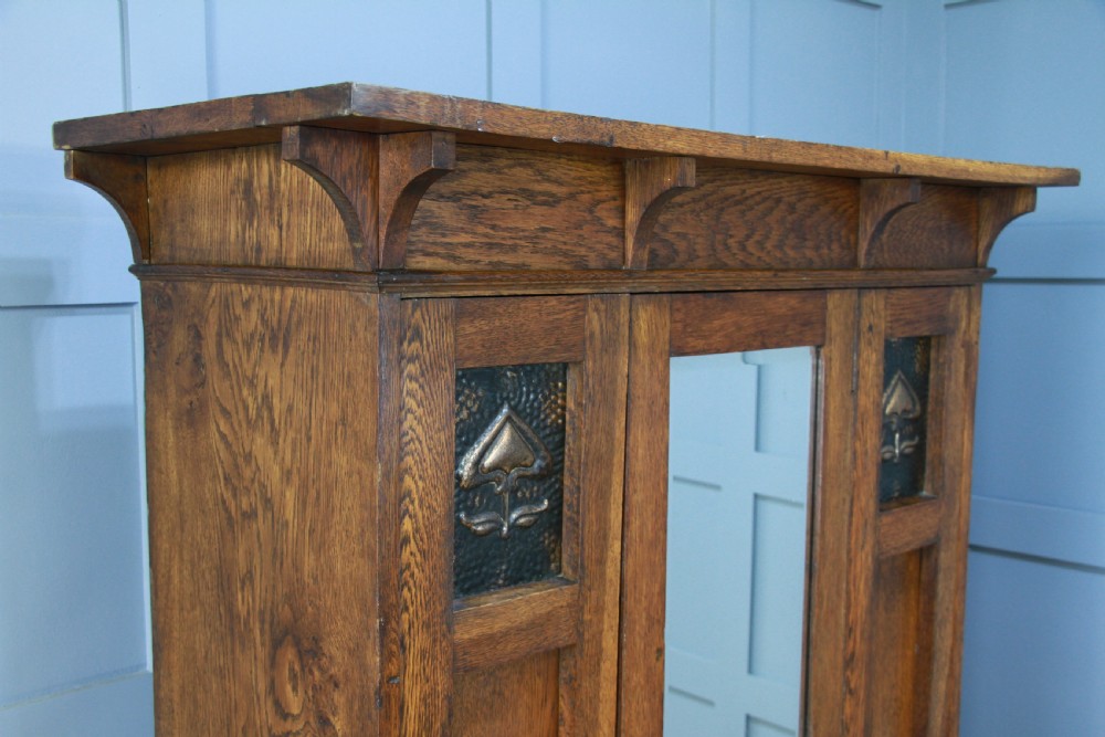 Original Antique Edwardian Art Nouveau Solid Meduim Oak Small Single Wardrobe View XII