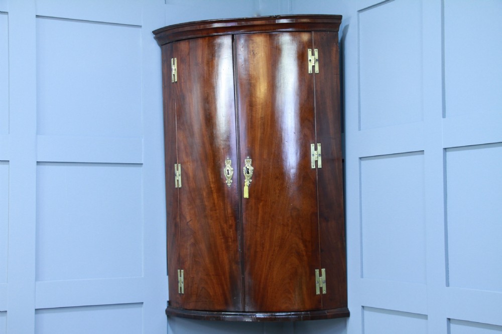 Antique Georgian Flame Mahogany Corner Wall Hanging Cupboard Cabinet Drinks 1820