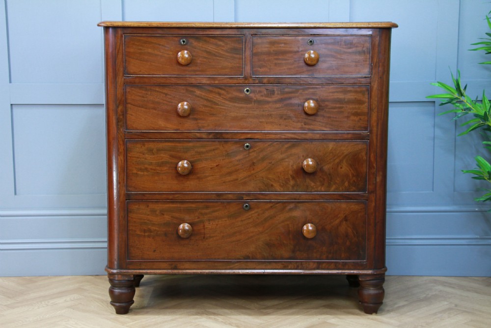 Antique Original Early Victorian Rounded Corner Mahogany Chest of 5 Drawers 1860 View II