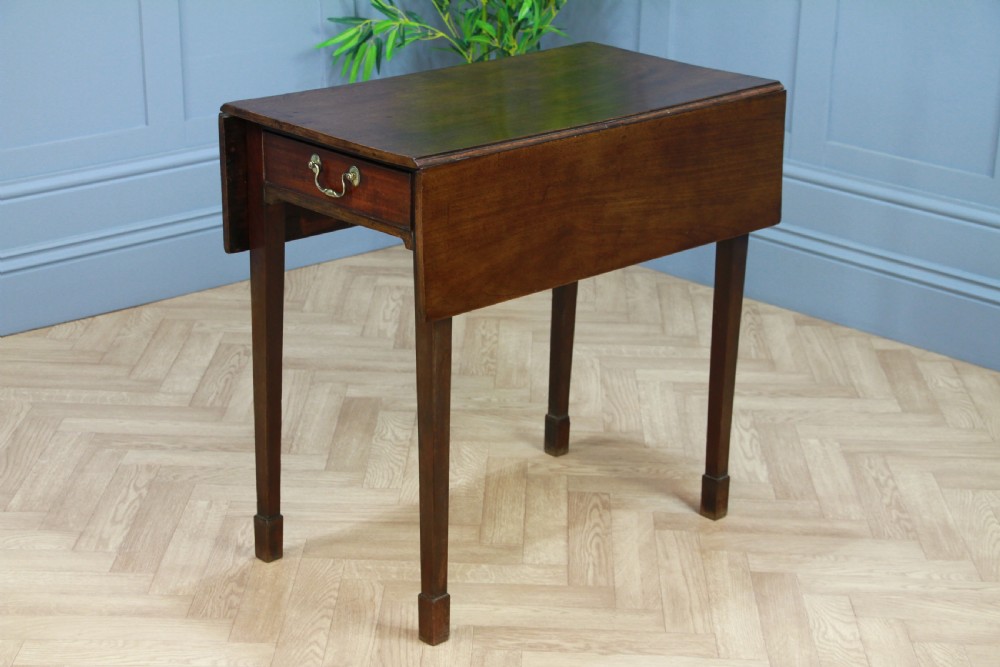 Original Antique Georgian Solid Mahogany Small Drop Leaf Pembroke Table C1830
