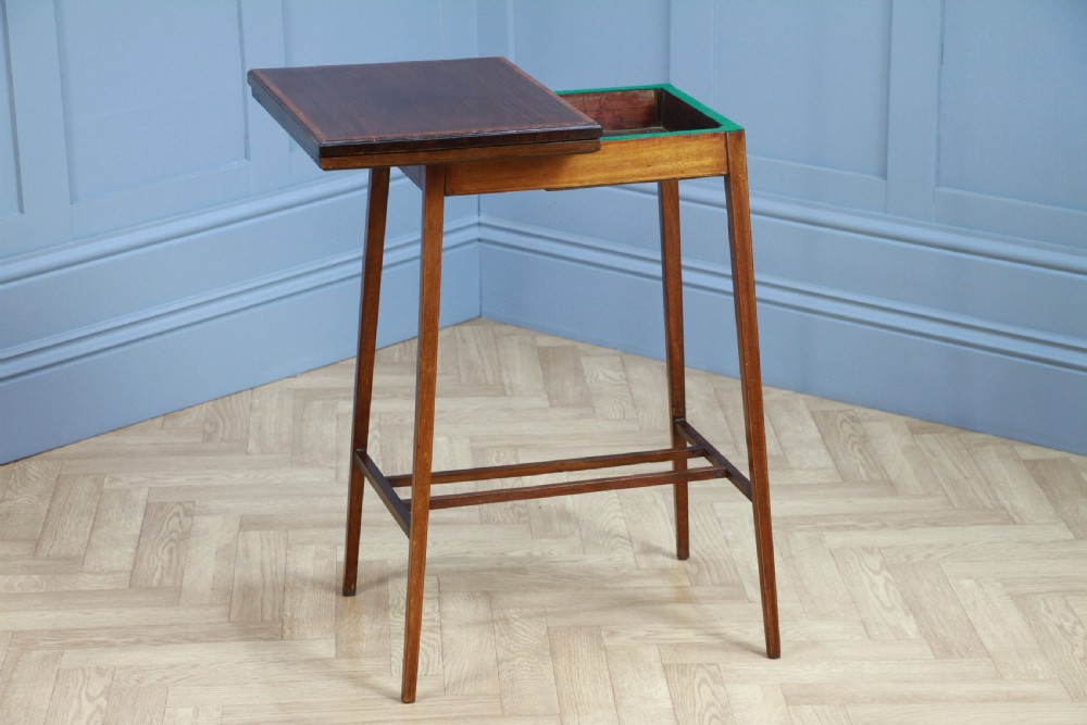 Antique Edwardian Mahogany Fold Over Card Games Small Occasional Hall Lamp Table View II