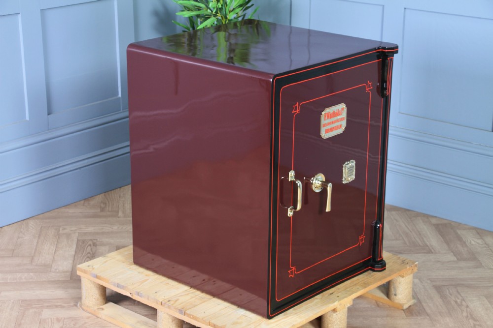 Antique F. WHITFIELD & Co Luxury Fireproof Safe Fully Restored With Keys Vintage View XIV