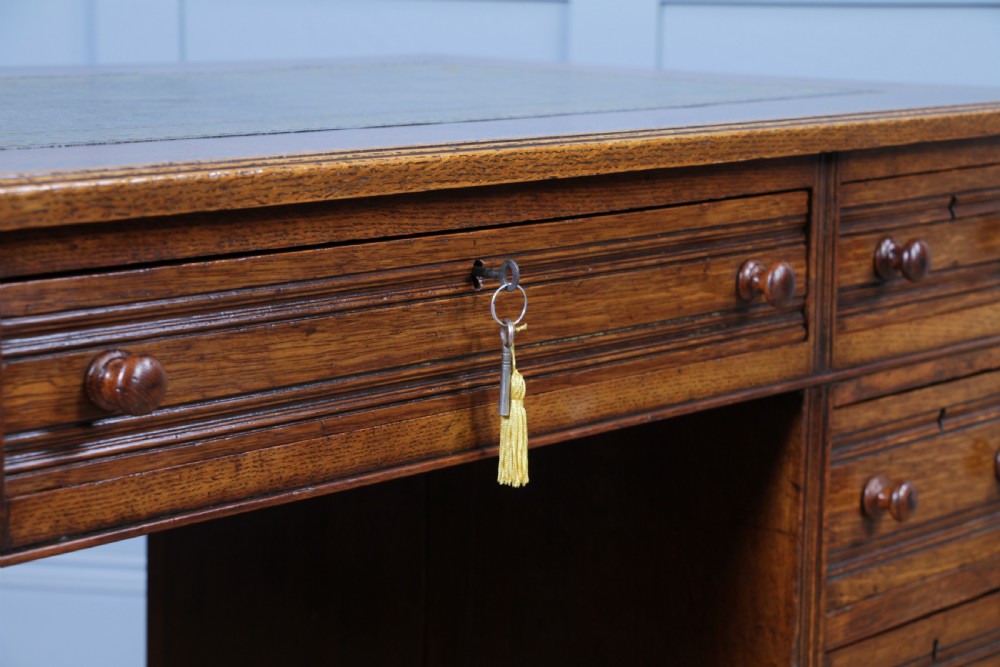 Antique Late Victorian Small Oak 9 Drawer Twin Pedestal Writing Desk With Key C1880
 View V