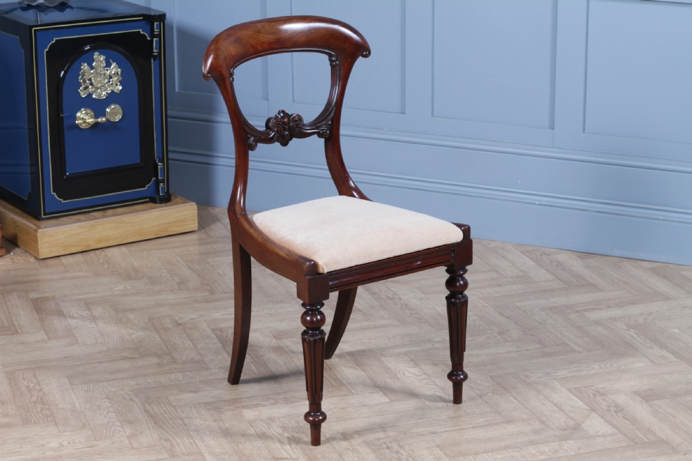 Set of 4 Antique Early Victorian Carved Crown Back Mahogany Dining Chairs C1840 View XV