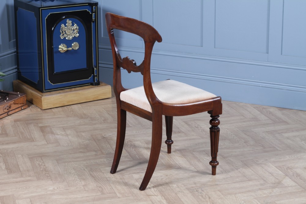 Set of 4 Antique Early Victorian Carved Crown Back Mahogany Dining Chairs C1840 View XVII