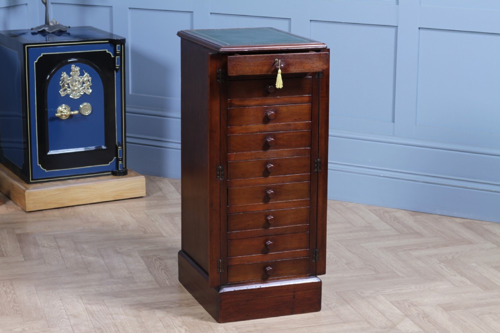Antique Late Victorian Walnut Wellington Filing Chest of 9 Drawers C1890 View VII