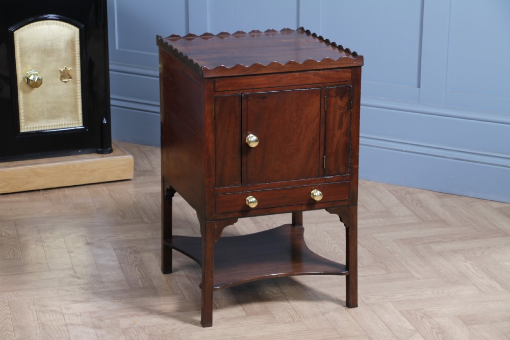 Antique Georgian Flame Grain Mahogany & Ebony Inlaid Tray Top Bedside Cupboard Lamp Side Table