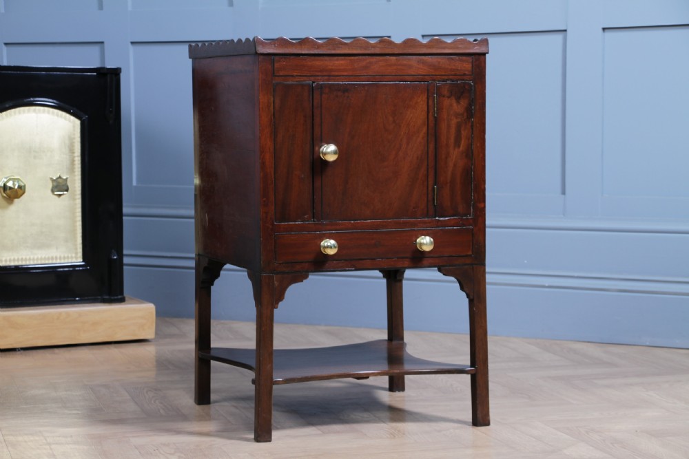 Antique Georgian Flame Grain Mahogany & Ebony Inlaid Tray Top Bedside Cupboard Lamp Side Table View III