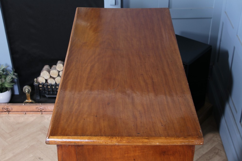 Original Antique Victorian Flame Grain Tall Bobbin Turned Mahogany Scottish Chest of 6 Drawers View XVII