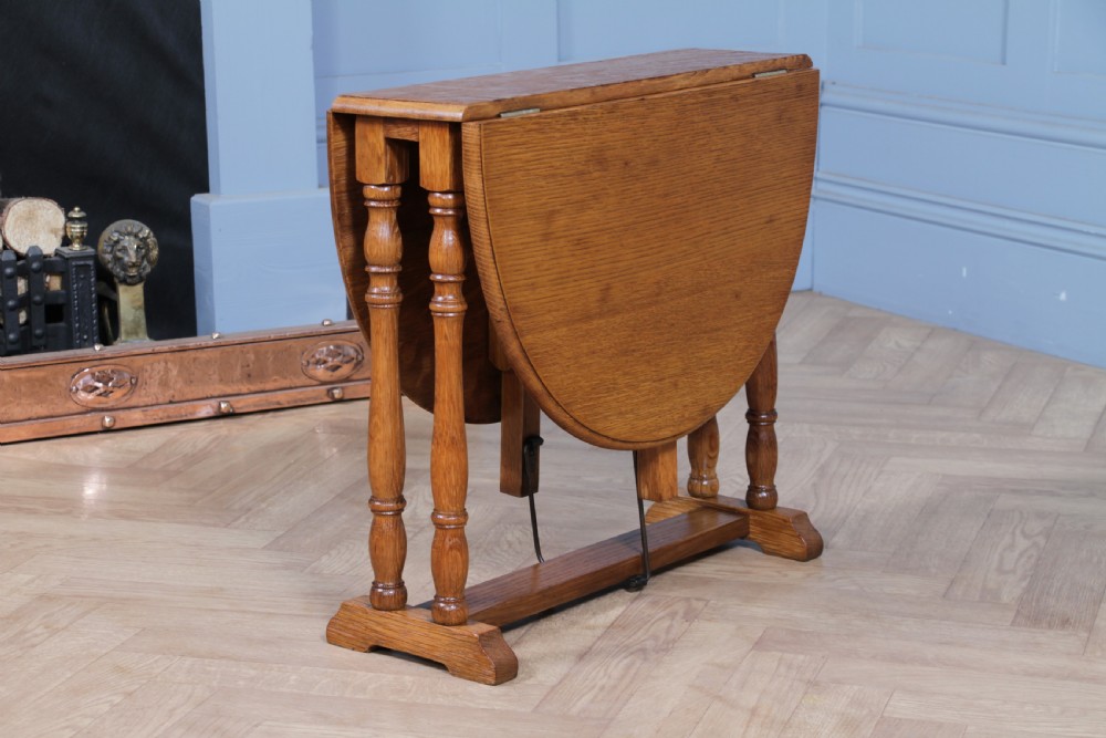 Vintage Solid Medium Oak Small Automatic Drop Leaf Sutherland Occasional Table View V