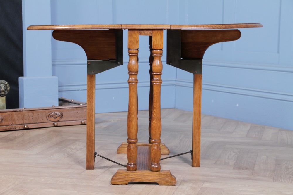 Vintage Solid Medium Oak Small Automatic Drop Leaf Sutherland Occasional Table View XIII