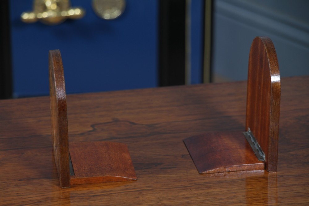 Pair of Antique Edwardian Mahogany Inlaid Boxwood & Satinwood Marquetry Bookends View VI
