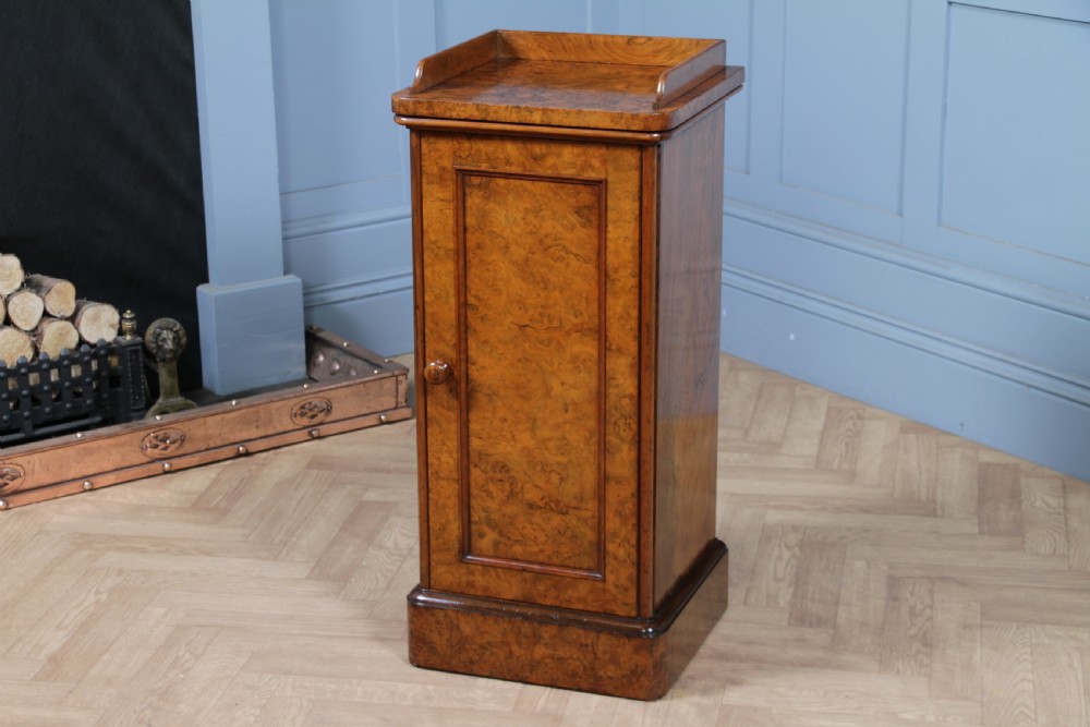 Outstanding Victorian Holland & Sons Burr Walnut Bedside Cupboard 1870 View VII