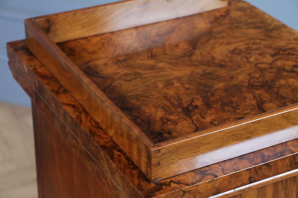 Outstanding Victorian Holland & Sons Burr Walnut Bedside Cupboard 1870 View XIV