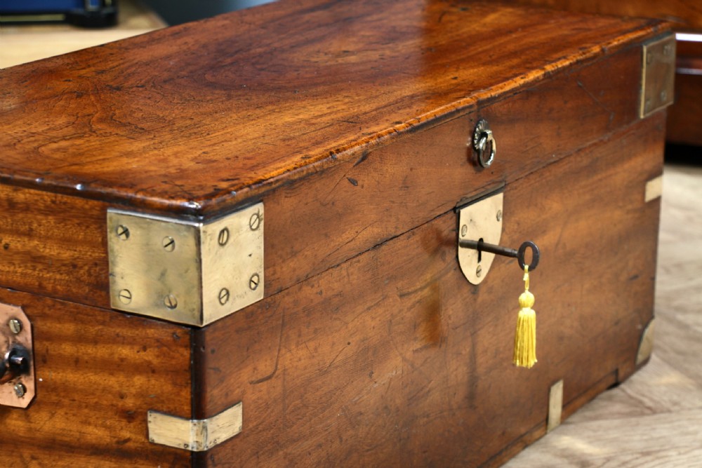 Victorian Military Camphor Wood Campaign Chest With Key View V