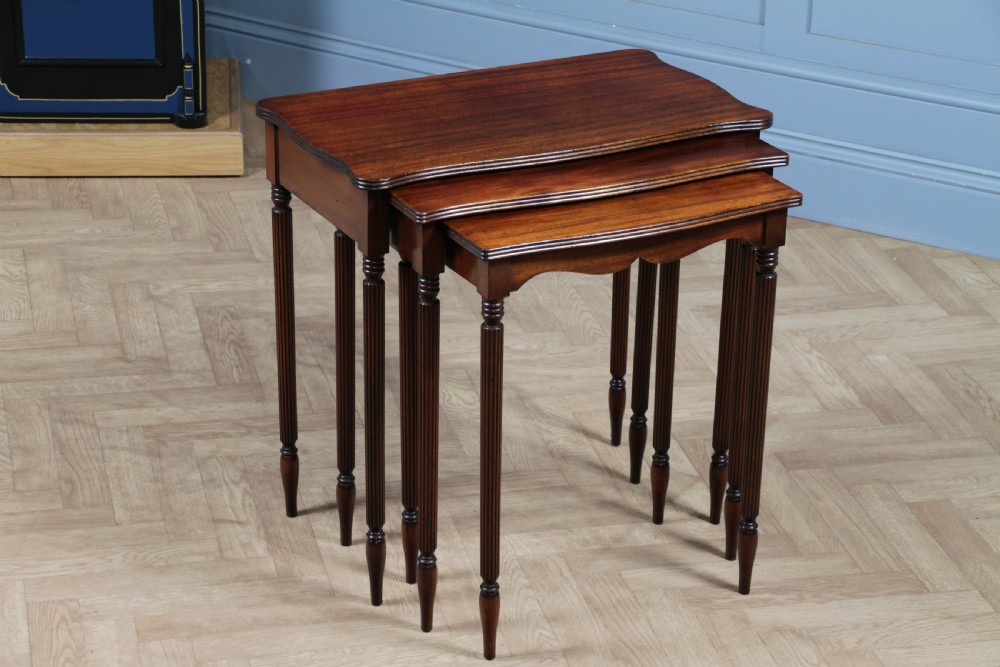 Antique 1920's Nest of Three Hepplewhite Revival Solid Mahogany Reeded Tables View II