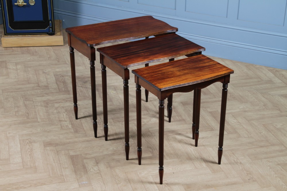 Antique 1920's Nest of Three Hepplewhite Revival Solid Mahogany Reeded Tables View V