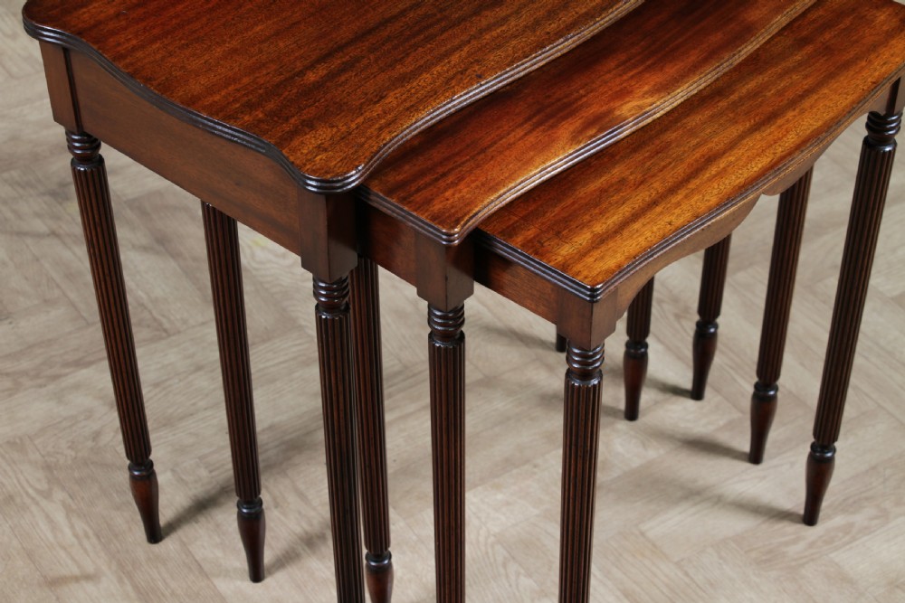 Antique 1920's Nest of Three Hepplewhite Revival Solid Mahogany Reeded Tables View IX