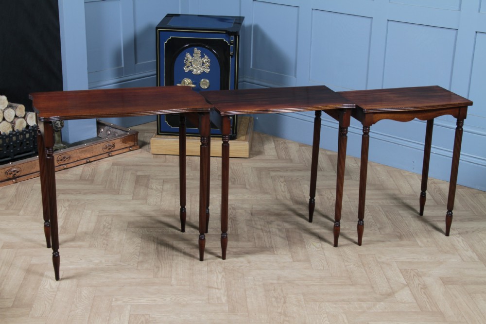 Antique 1920's Nest of Three Hepplewhite Revival Solid Mahogany Reeded Tables View XIII