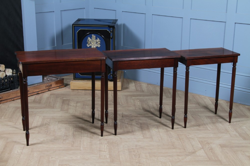 Antique 1920's Nest of Three Hepplewhite Revival Solid Mahogany Reeded Tables View XV