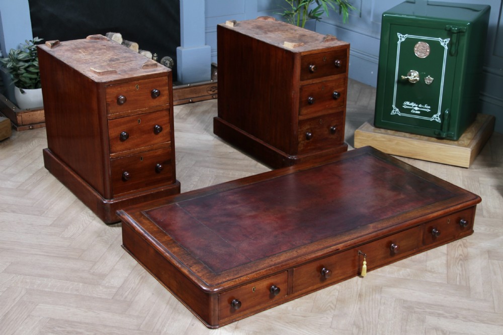 Antique Victorian Curved Front Mahogany 9 Drawer Twin Pedestal Leather Top Writing Desk 1870 View XXII
