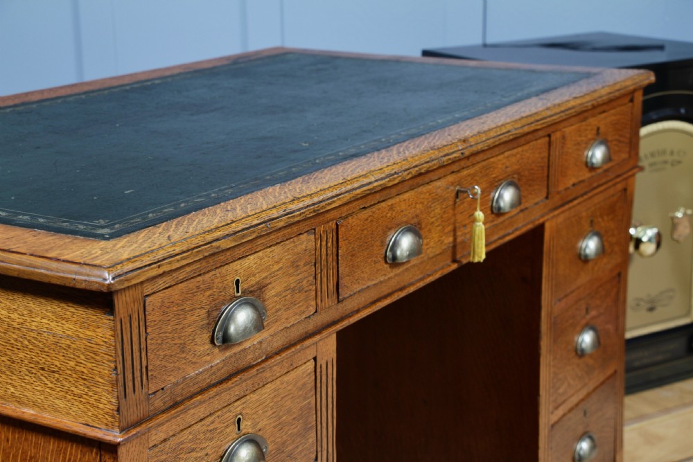 Antique Victorian Medium Oak 9 Drawer Twin Pedestal Leather Top Writing Desk With Key View X