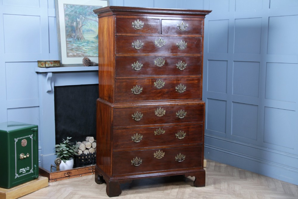 Antique George III Georgian Mahogany Chest on Chest 8 Drawers With Key C1770 View XVII