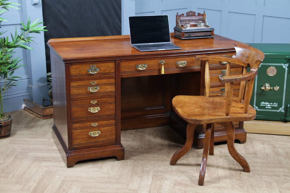 Antique Late Victorian Twin Pedestal Walnut Clerk's Desk C1880 View III
