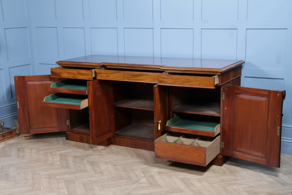 Outstanding Original Antique Victorian Grand 4 Door Blond Fiddleback Mahogany Breakfront Sideboard C1870 View III