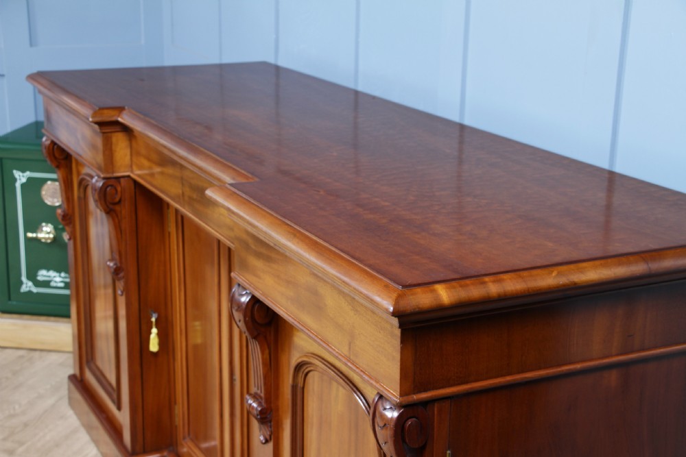 Outstanding Original Antique Victorian Grand 4 Door Blond Fiddleback Mahogany Breakfront Sideboard C1870 View IX
