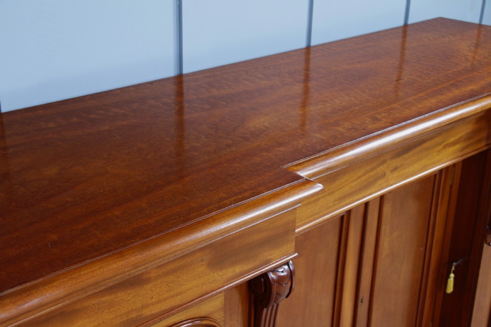 Outstanding Original Antique Victorian Grand 4 Door Blond Fiddleback Mahogany Breakfront Sideboard C1870 View X