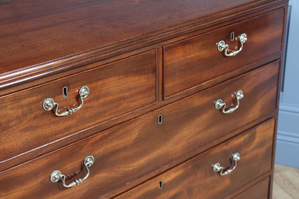 Original Antique Georgian Flame Grain Mahogany Chest Bank of 5 Drawers Restored View V