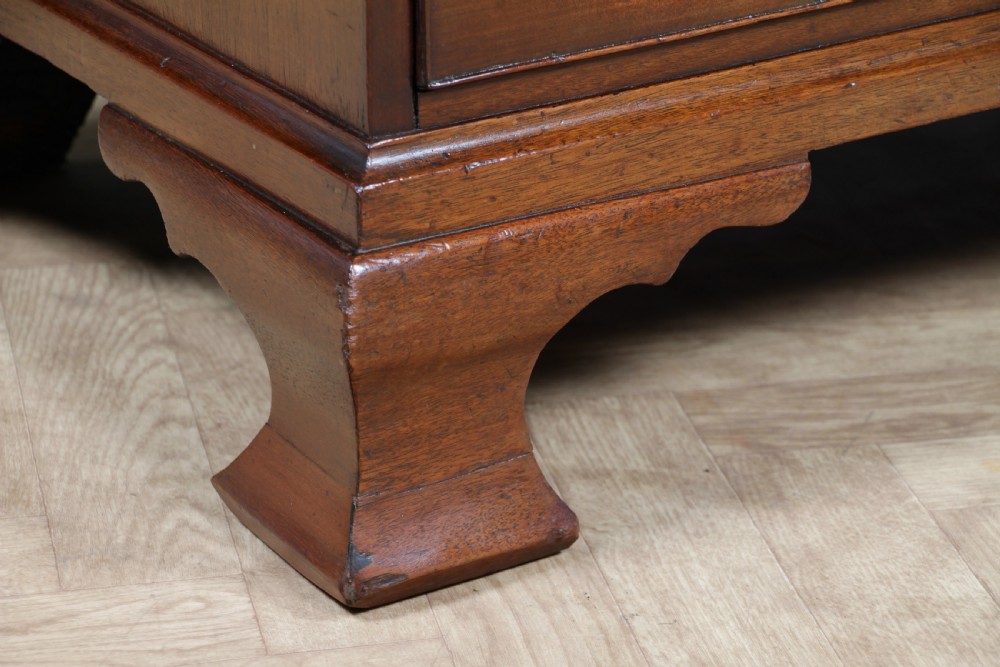 Original Antique Georgian Flame Grain Mahogany Chest Bank of 5 Drawers Restored View XV